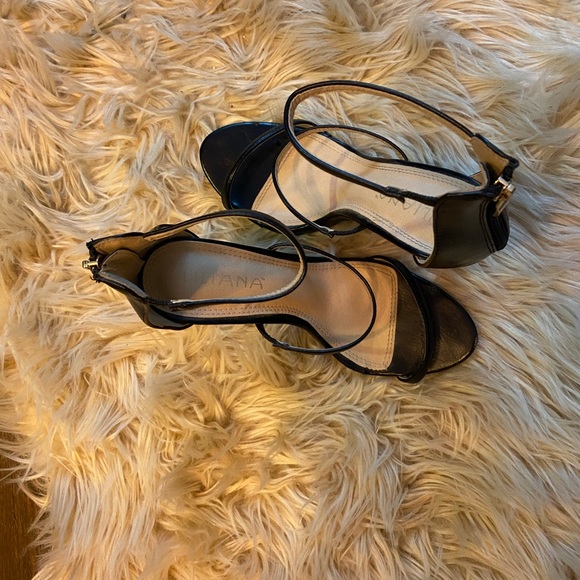 Black sandals heels - Picture 3 of 5